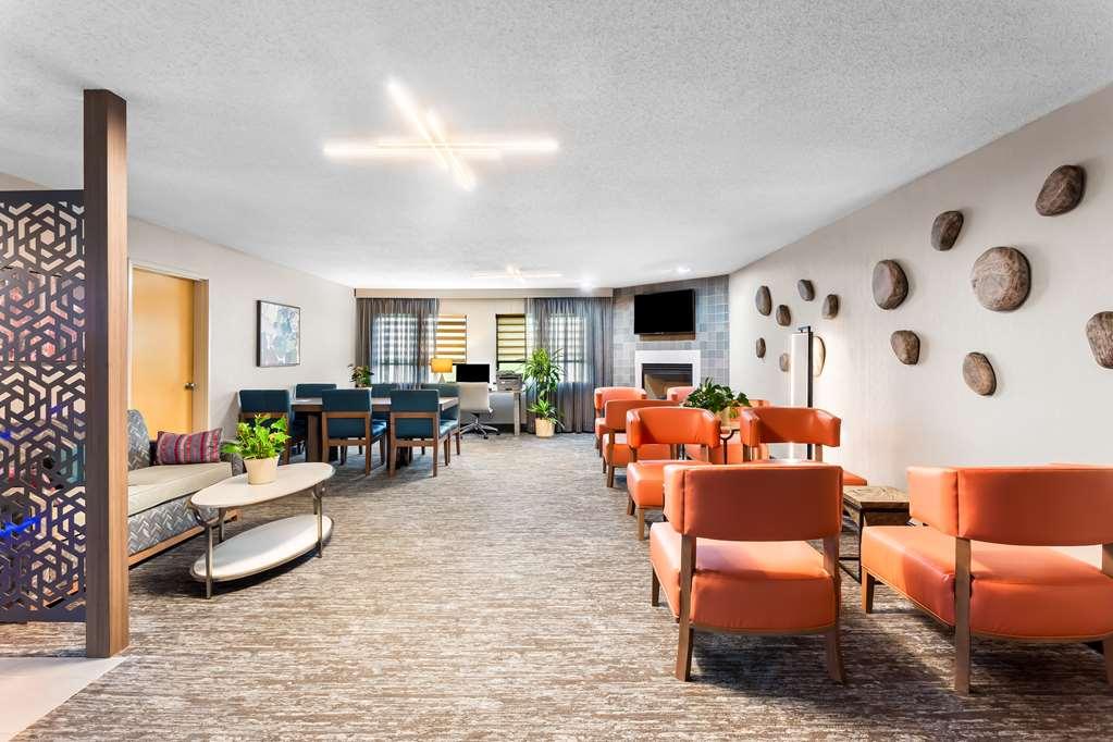 Best Western Oswego Hotel Interior photo