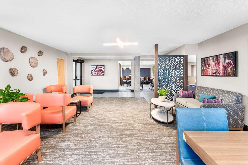 Best Western Oswego Hotel Interior photo